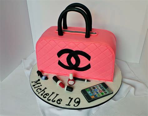 how to make a chanel handbag birthday cake|Chanel handbag cake tutorial.